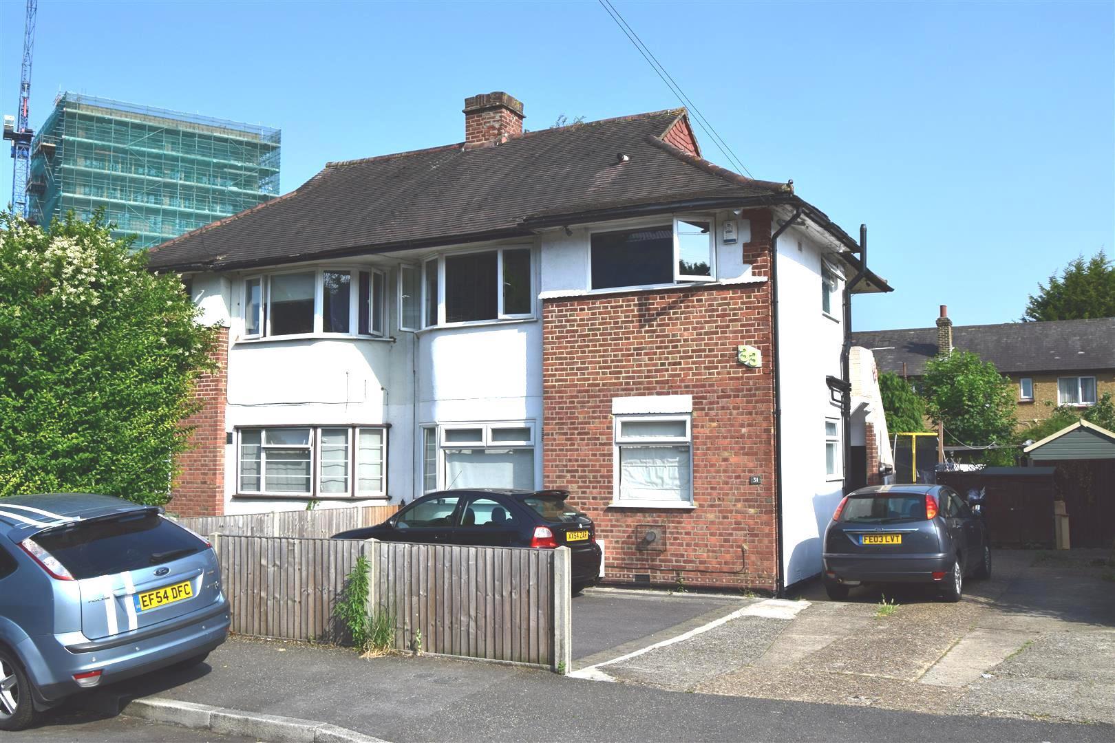 2 bedroom for sale in Runnymede, Colliers Wood, SW19