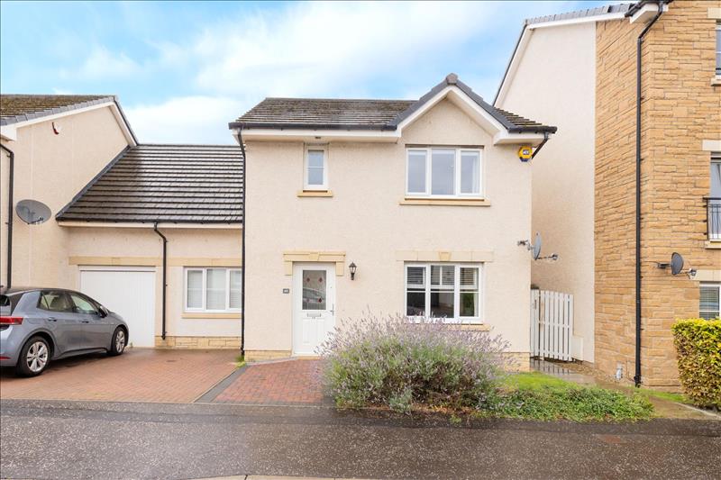 4 bedroom semidetached house for sale in 48 Saw Mill Terrace