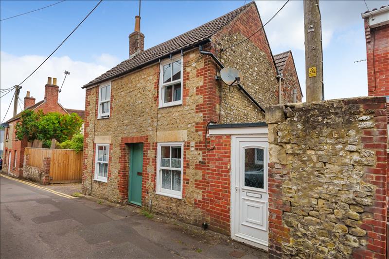 3 bedroom house for sale in Chapel Street, Warminster, BA12 Cooper