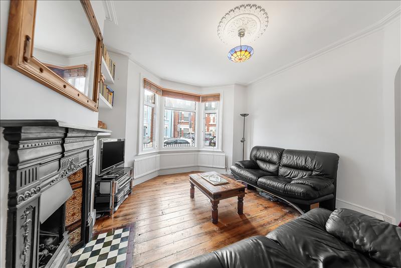 2 bedroom flat for sale in Queensmill Road, Fulham, SW6 Lawson Rutter