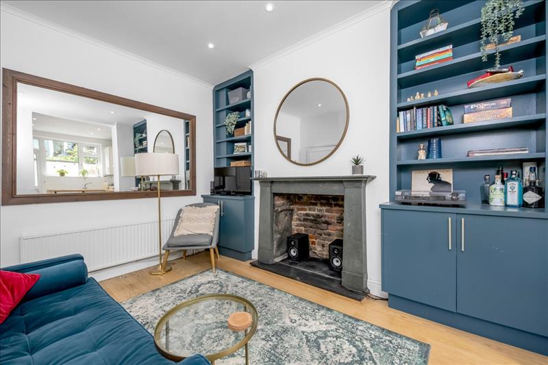 2 bedroom apartment for sale in Shakespeare Road, Herne Hill, SE24 Pedder