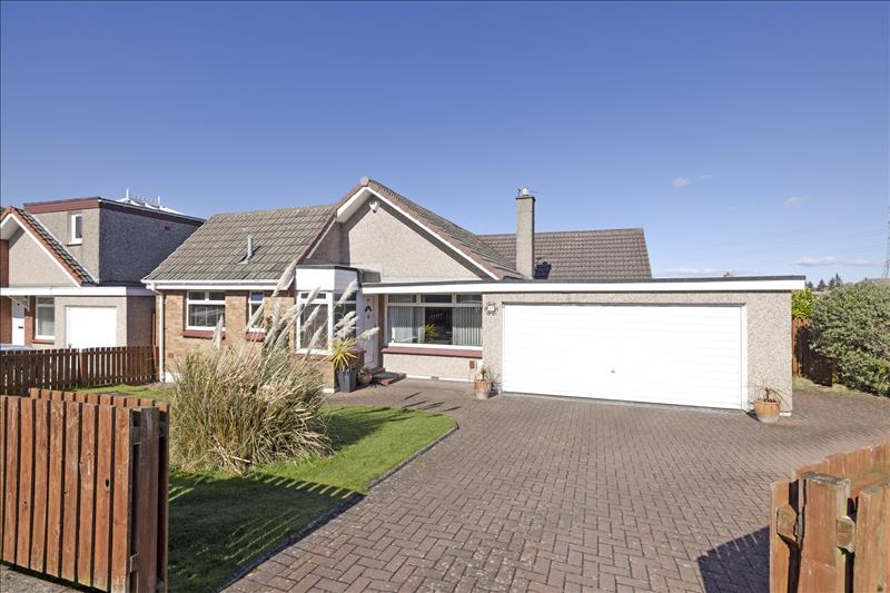 3 bedroom detached bungalow for sale in 37 Thomson Drive, Currie, EH14