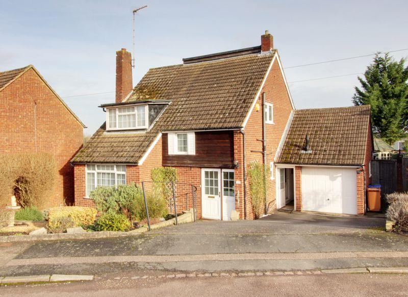 3 bedroom house for sale in Wood View, Cuffley, EN6 Banc Property Group