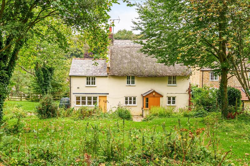 2 bedroom detached house for sale in Uploders, Bridport, DT6 Symonds