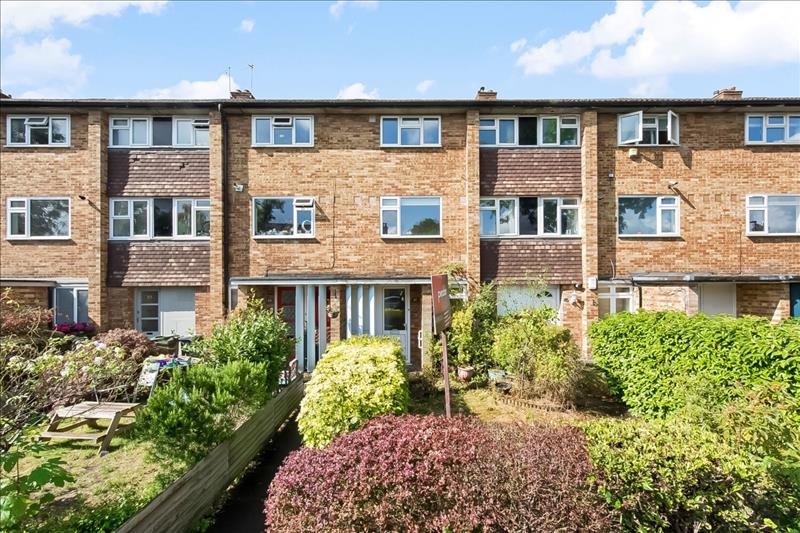 2 bedroom for sale in Poplar Walk, Herne Hill, SE24 Pedder