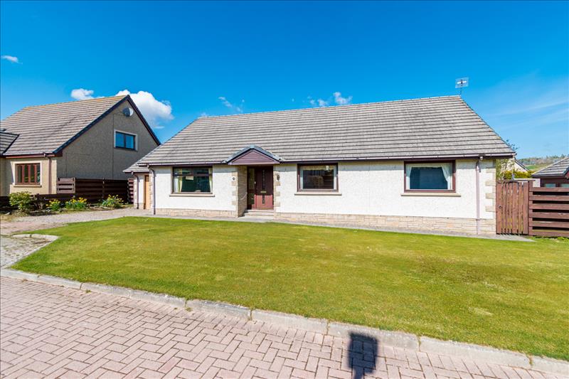 3 bedroom detached bungalow for sale in 21 Justice Park, Oxton, Lauder