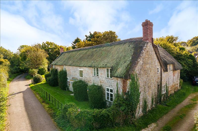 6 bedroom detached house for sale in Whitelackington, Ilminster, TA19