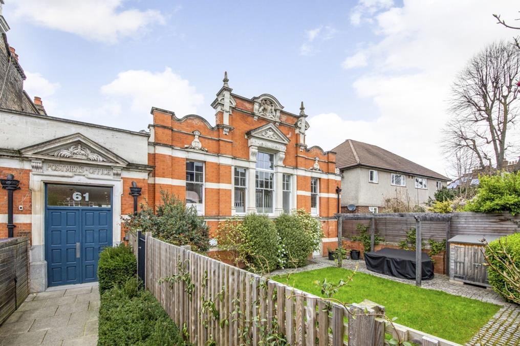 2 bedroom house for sale in Devonshire Road, Forest Hill, SE23 Pedder