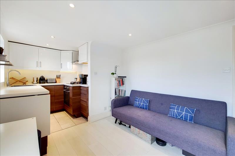 1 bedroom apartment for sale in Coachman's Terrace, London, SW9