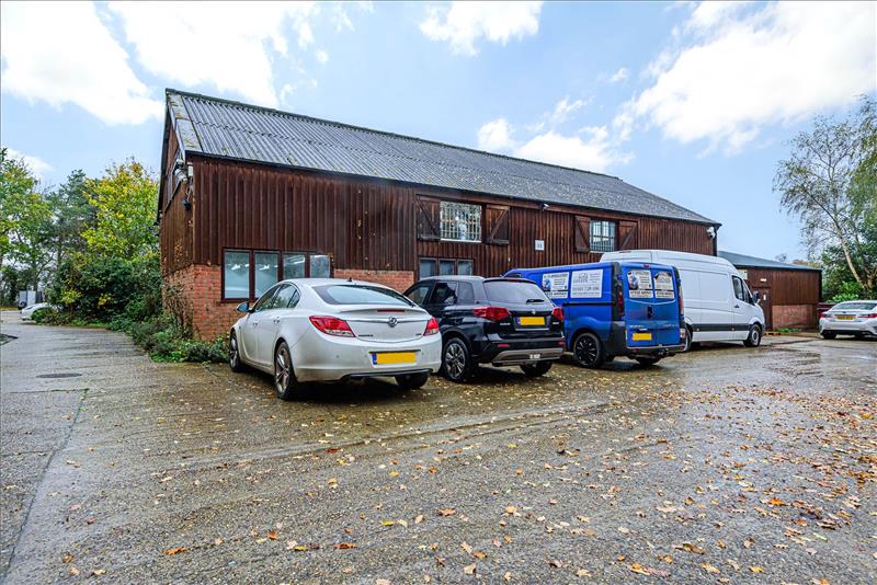 commercial property to let in Cedars Hill, Stowmarket, IP14 Lacy
