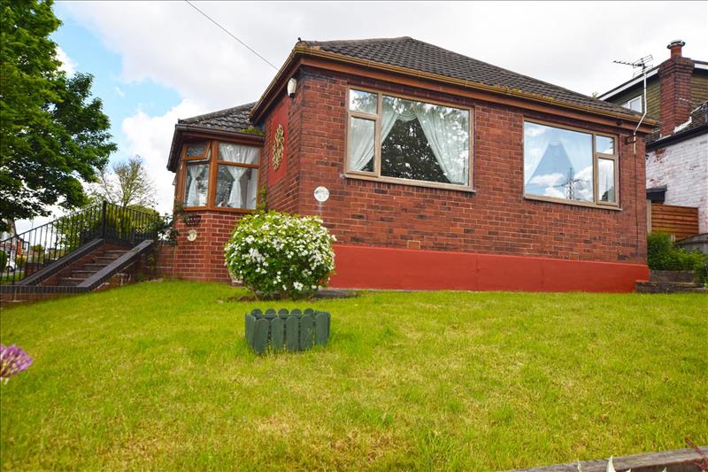 2 bedroom detached bungalow for sale in Mossway, Alkrington, M24