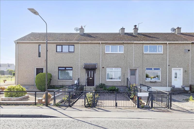2 bedroom terraced house for sale in 7 Middleshot Square, Prestonpans