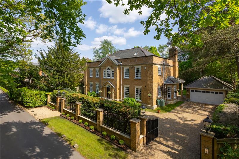 5 bedroom detached house for sale in Ballencrieff Road, Ascot, SL5