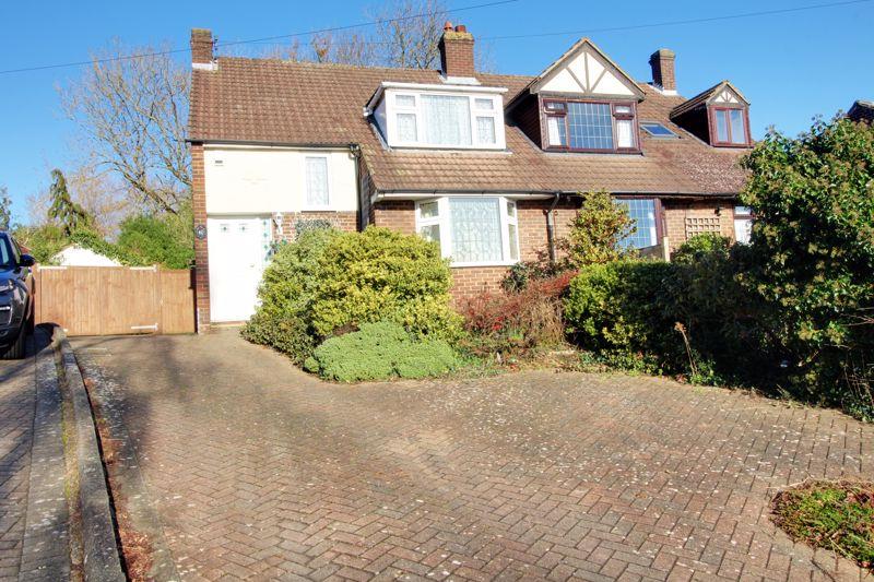3 bedroom house for sale in Cranfield Crescent, Cuffley, EN6 Banc