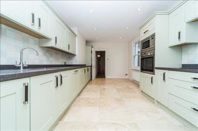 Kitchen.jpg