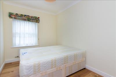 Bedroom (2).jpg