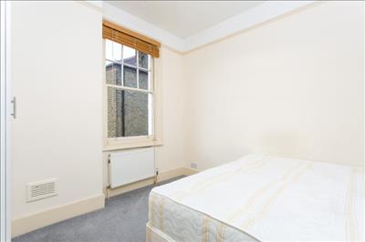 Bedroom (2).jpg