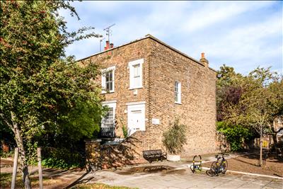 House for sale Haggerston, Hackney, E8