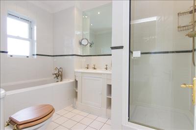 Bathroom.jpg