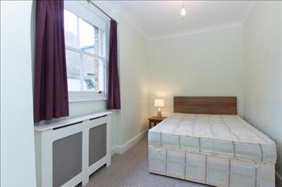 Bedroom (2).jpg