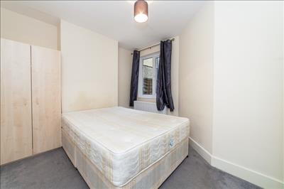 Bedroom (2).jpg