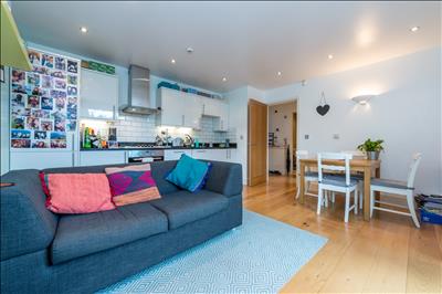 Kitchen Area Trinity Crescent