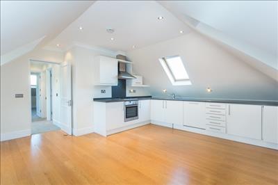 Kitchen (1).jpg
