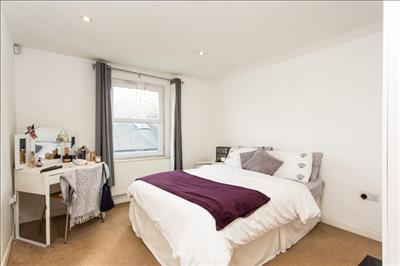 Bedroom (2).jpg