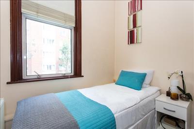 Bedroom (2).jpg