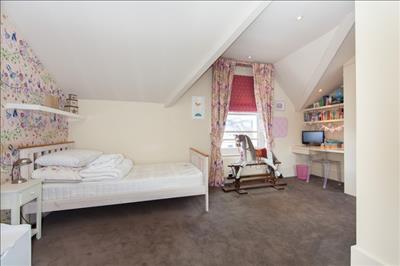 Bedroom (2).jpg