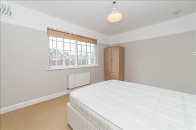 Bedroom.jpg