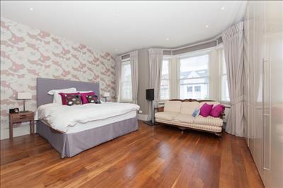 Bedroom (4).jpg