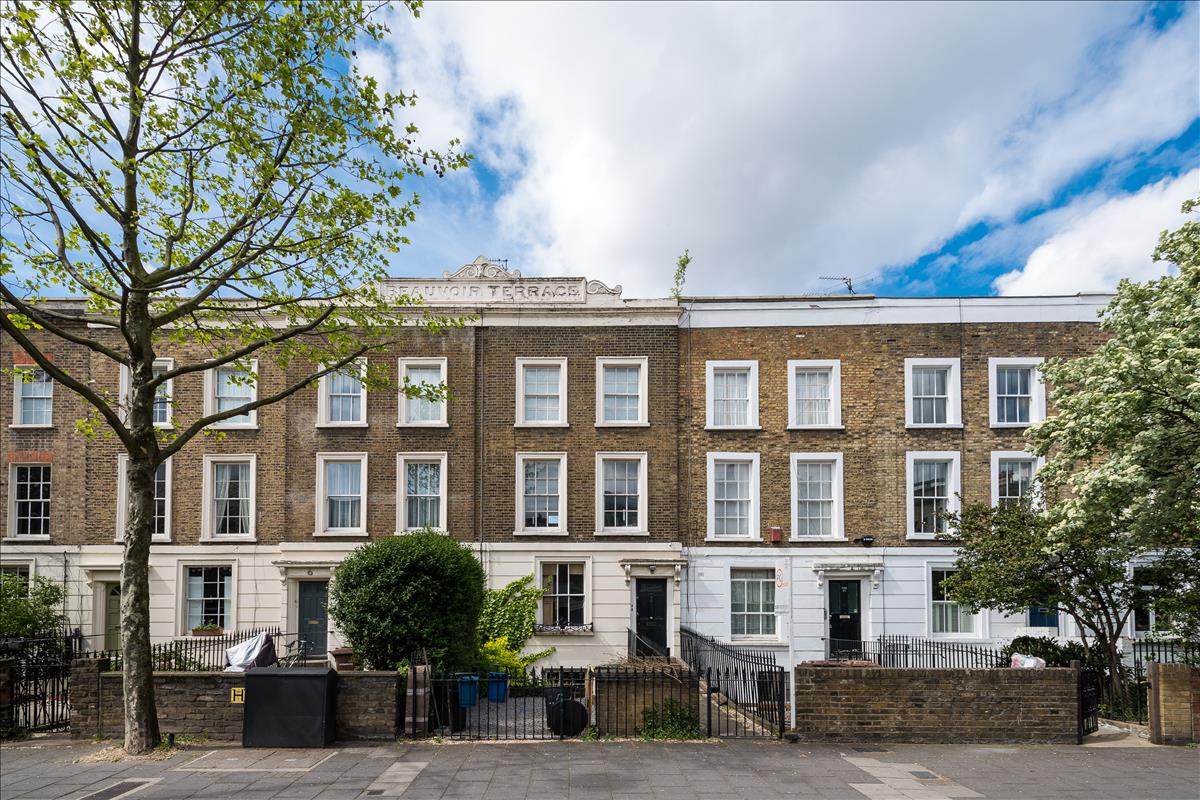 Kingsland Road, Dalston, Hackney, London, E8 4AU