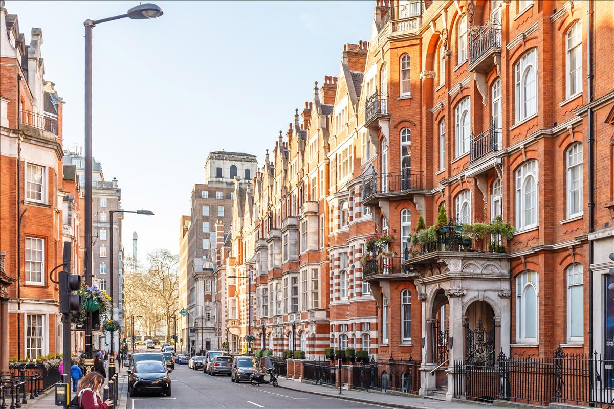 houses in kensington