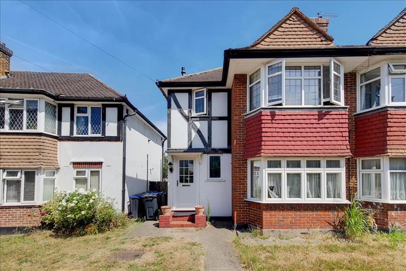 2 bedroom to let in Tudor Drive, Morden, SM4 Eddison White