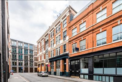 Two bedroom Penthouse apartment for sale in EC1